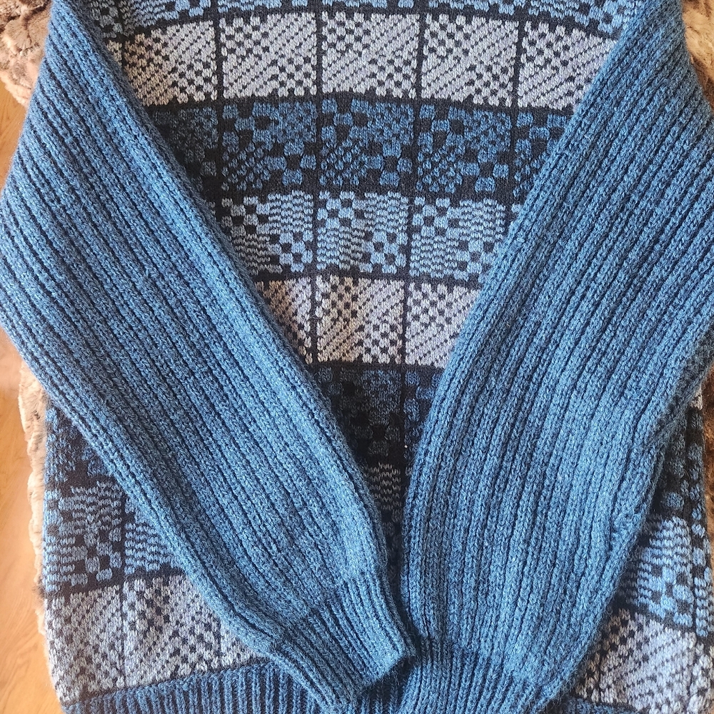 Vintage Vibrant Blue Italian Sweater Size M Unique Pattern - Picture 6 of 9